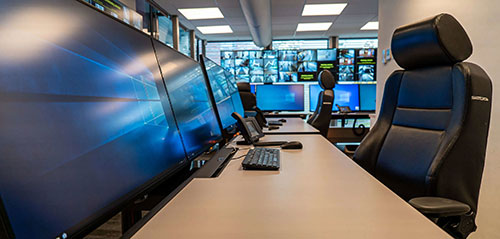 طراحی و تجهیزات اتاق کنترل