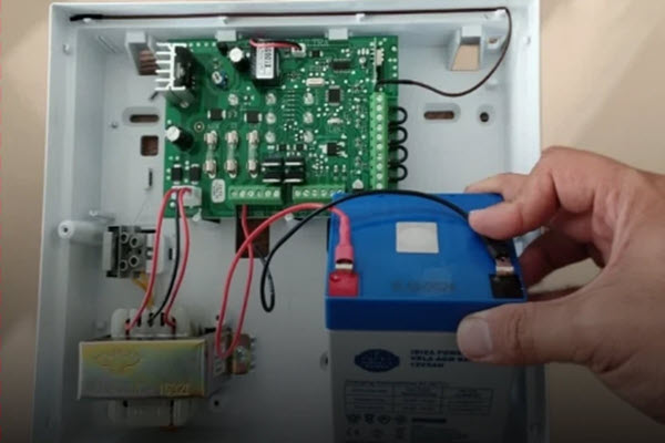 مراحل تعویض باتری بکاپ دزدگیر